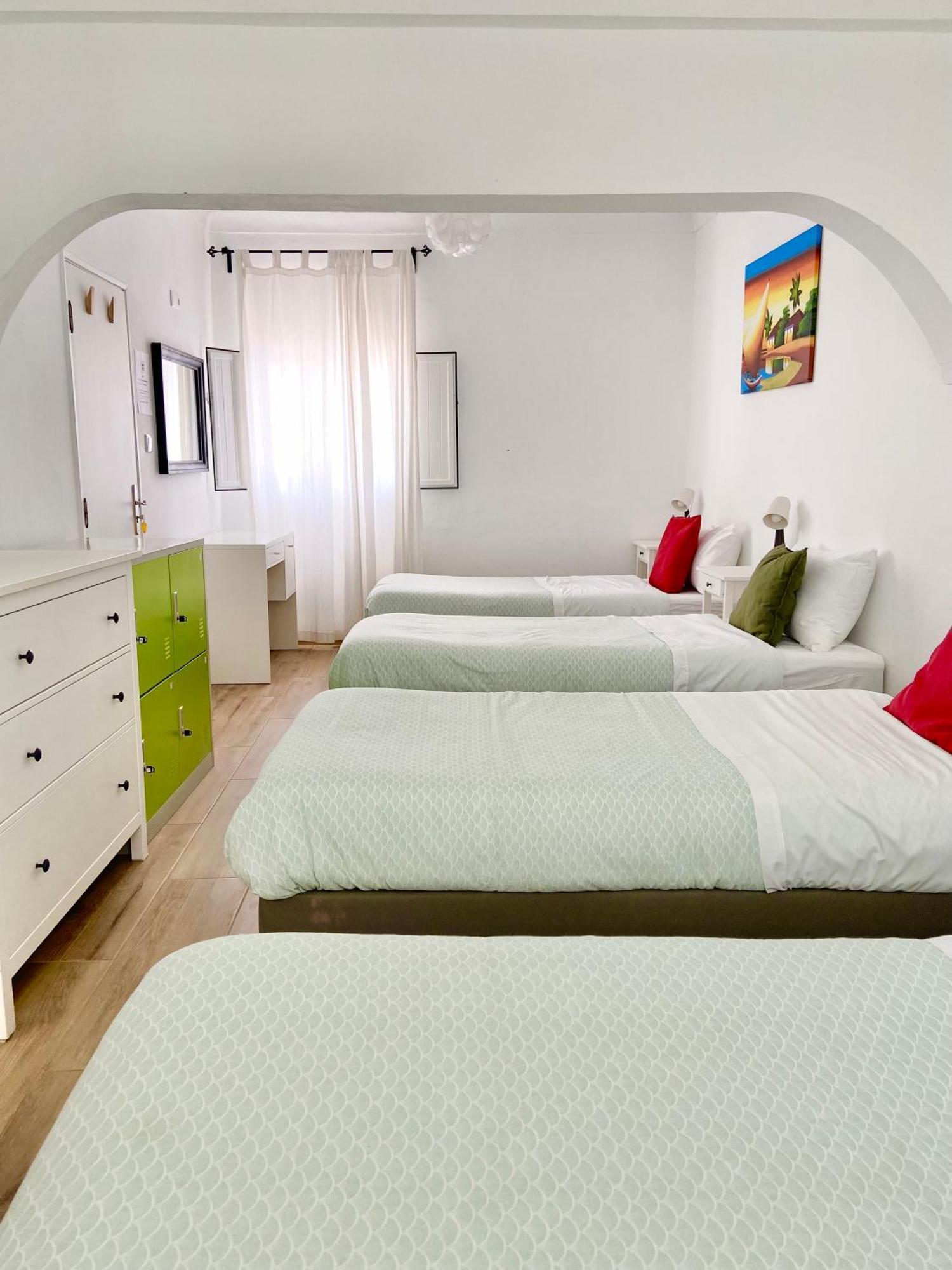 Pirata Milfontes Guest House Вила Нова де Милфонтеш Екстериор снимка