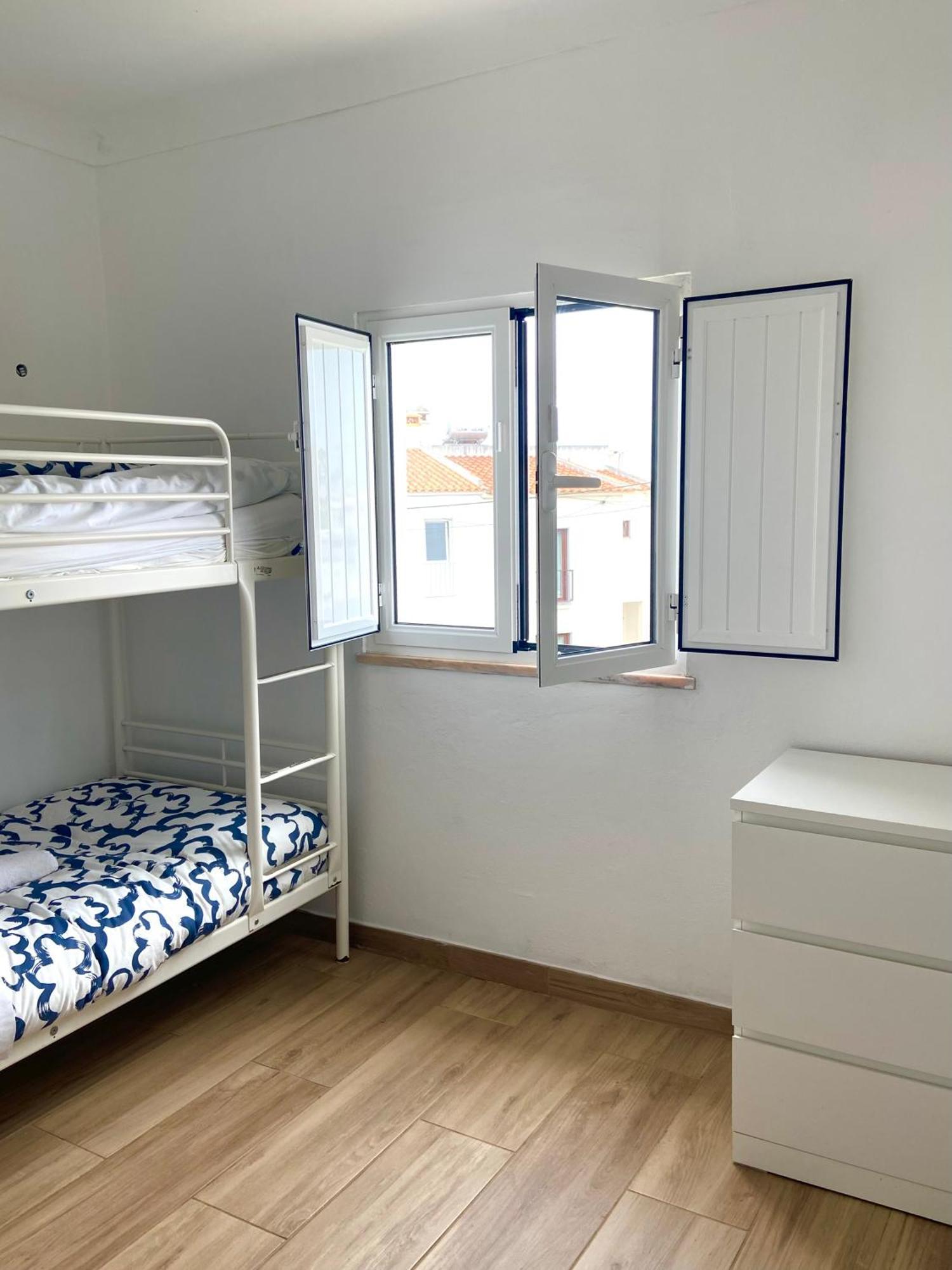 Pirata Milfontes Guest House Вила Нова де Милфонтеш Екстериор снимка